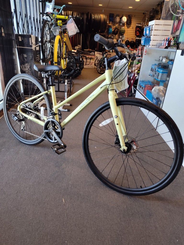 NEW 15 SM/MD RETROSPEC ATLAS STEP THRU SPRING GREEN 21 SPEED