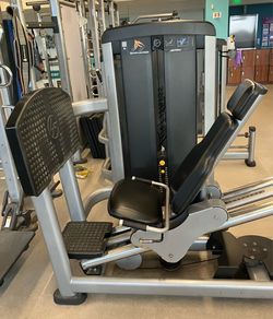 LIFE FITNESS 17 PIECE INSIGNIA STRENGTH CIRCUIT W/ HAMMER STRENGTH PL!