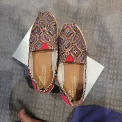Toms Woman Slip-Ons
