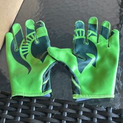 Michigan State Nike football Gloves size XL Slightly used