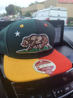 Battle Of The BAY New ERA snap Back