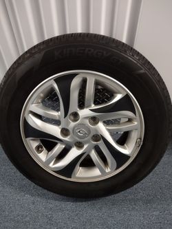 2020 Hyundai Venue Rims Tires