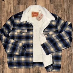 New Men’s Size Medium Levi’s Sherpa Plaid Jacket 