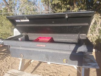 WHEATHER GUARD TOOL BOX