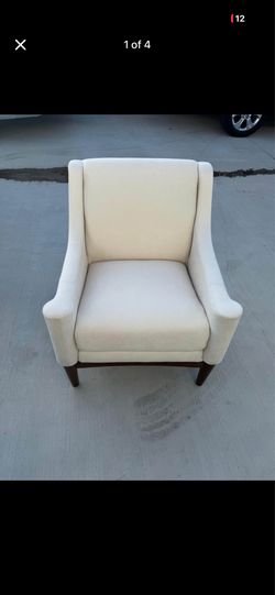 accent chairs