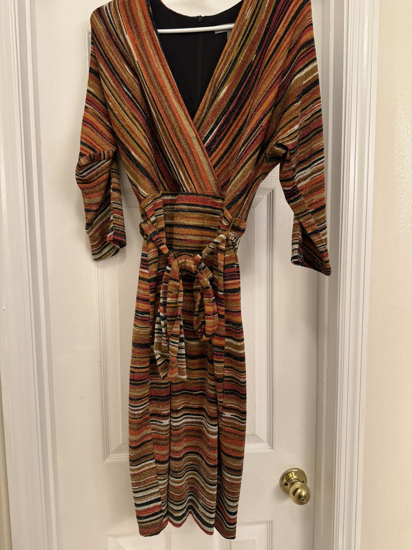 Danny and Nicole Size 6 Dress