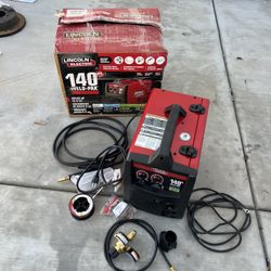 Lincoln Electric Weld-Pak 140 Amp MIG and Flux-Core Wire Feed Welder, 115V, Aluminum Welder with Spool Gun sold separately 2.3k