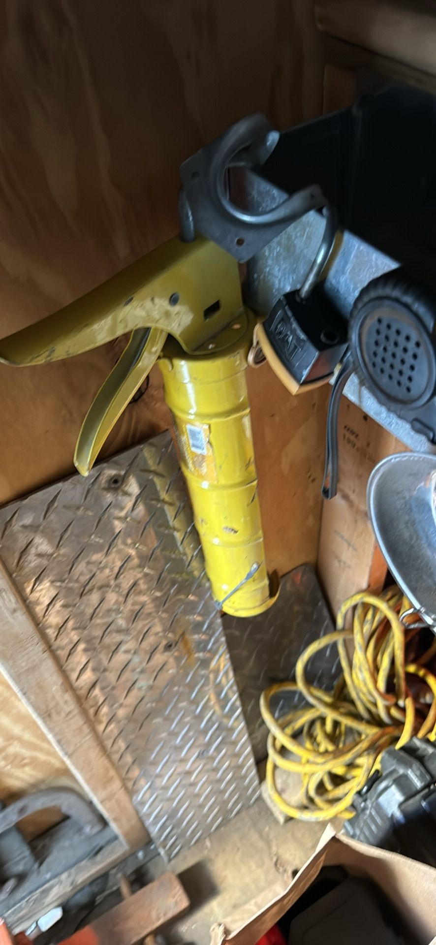 Large Caulking Gun