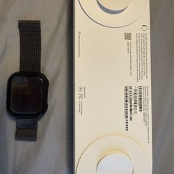 Apple Watch 10 46mm Titanium Black. 