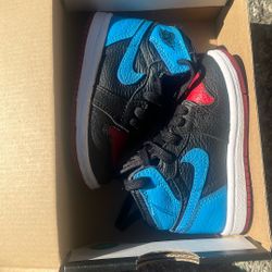 Jordan 1 Nc To Chi Size 5c