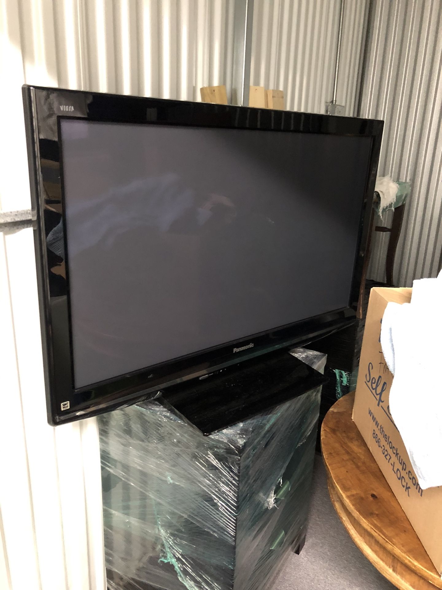 Great deal!! Panasonic Viera Plasma 42” TV with remote!