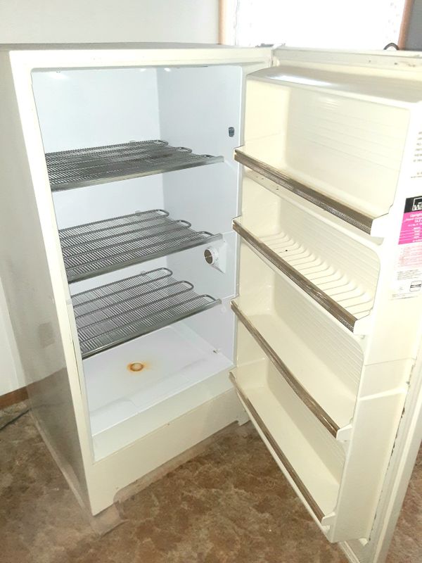 Montgomery Ward 13.3 cub ft. upright deep freezer for Sale in Kansas