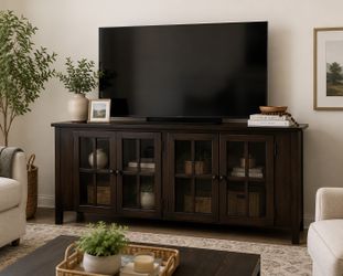 Entertainment center