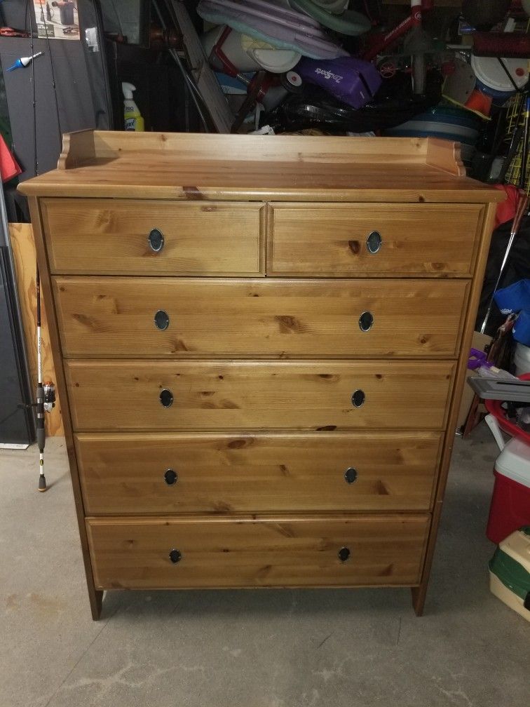 IKEA Leksvik 6 Drawer Dresser