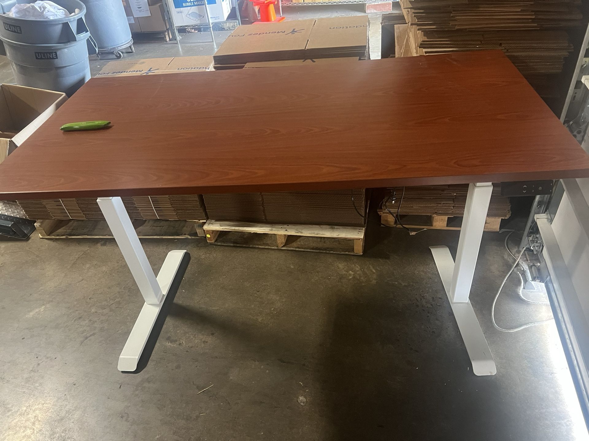 Standing desk