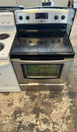Maytag Stainless Steel Electric Range Glass Top