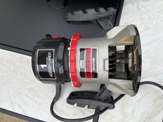 Sears Craftsman 1 hp router in case. Excellent condition.