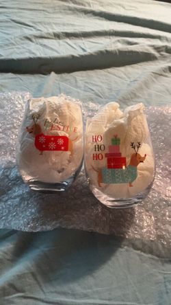 Cute dachshund Xmas themed wine glasses (stemless)