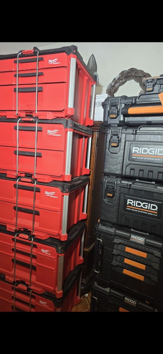 5 / Milwakee Packouts $125 Each . & Ridgid Set Of 6 Pc $255
