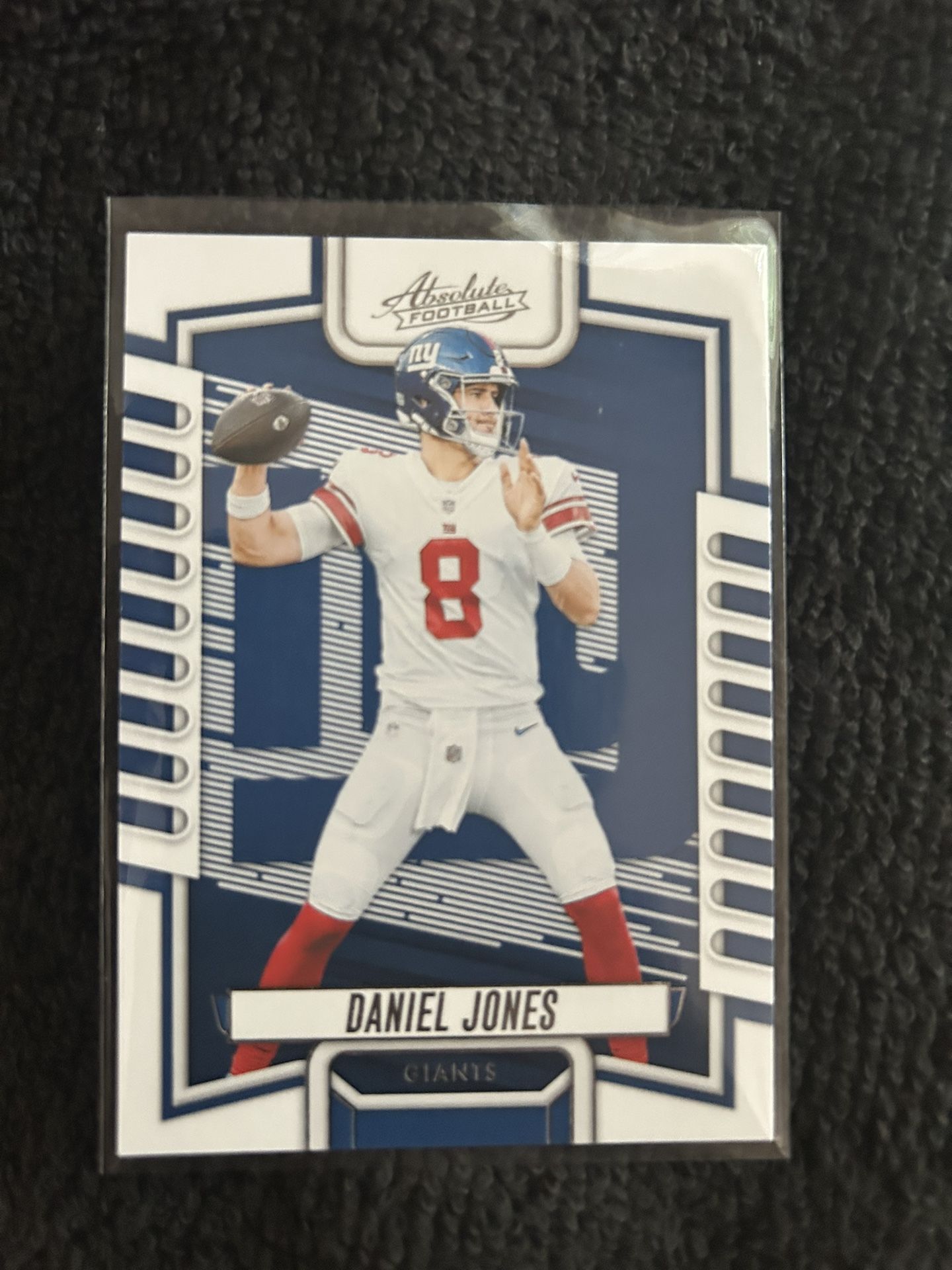 2023 Panini Absolute Mac Jones Card