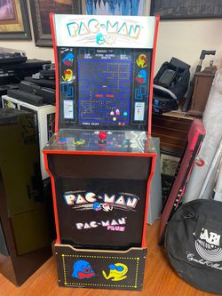 Arcade1UP 7652 Pacman with License Riser, Light Up Marquee and Stool