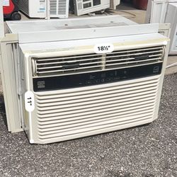 5200 BTU Window AC – Blows Cold