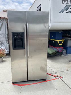 GE Refrigerator