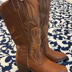 Tan Boots size 6