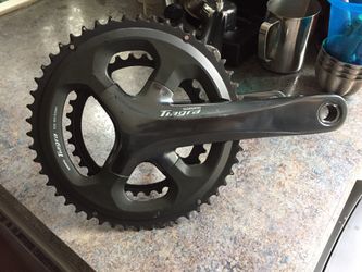 Shimano Tiagra crankset, grey in color
