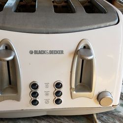 Mueller UltraToast Full Stainless Steel Toaster 4 Slice $23 for Sale in The  Bronx, NY - OfferUp