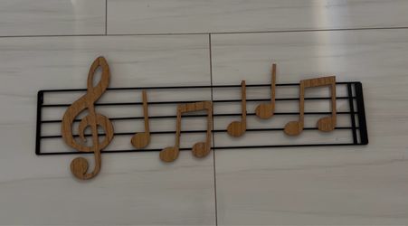 Metal and Wood Music Note Wall Decor