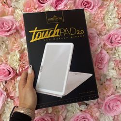 Impressions Touch Pro Mirror 