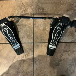 DW 7000 Double Base Pedal
