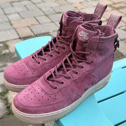 WOMENS NIKE SF AIR FORCE 1 MID "FORCE IS FEMALE" SNEAKERS - VINTAGE WINE SZ 8.5