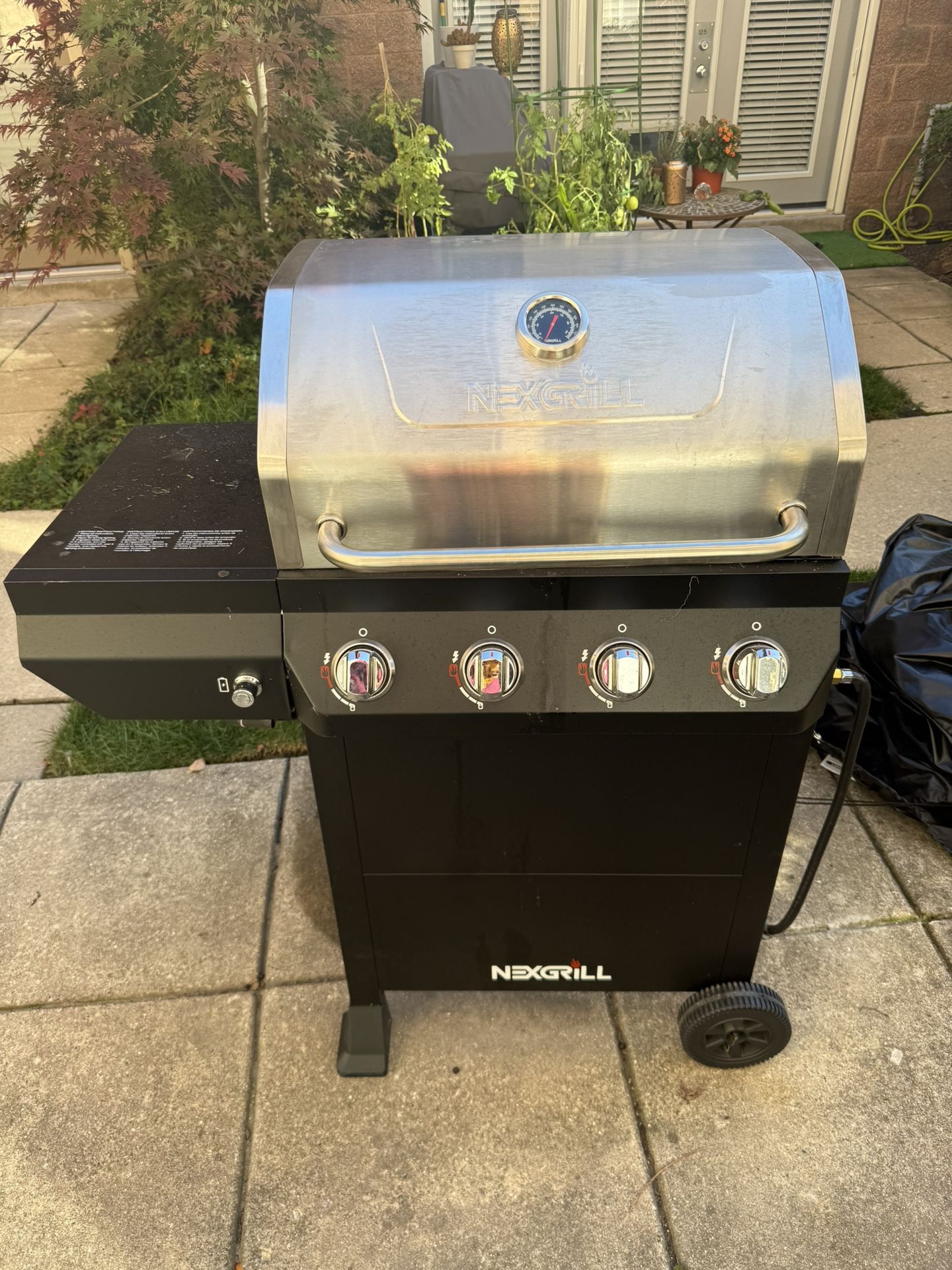 Nexgrill 4-Burner Propane Gas Grill – Great Condition!