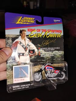 Evil knivel Stunt Bike By Johnny Lightning