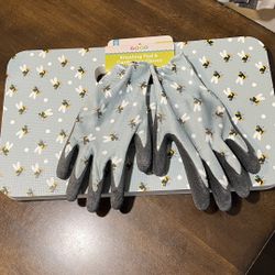 GOGO Garden Printed Kneeler and Glove 2-pc. Set