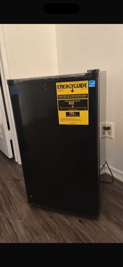Mini fridge