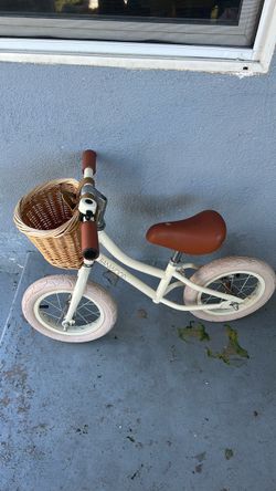 Banwood Kids Balance Bike with Basket