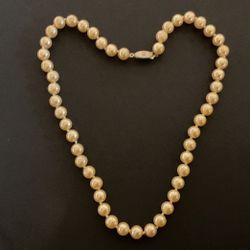 18” Vintage Solid Beige Pearl Necklace With Silver Clasp