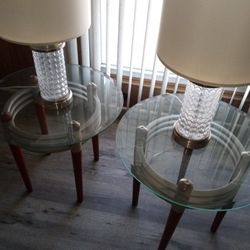 Glass Coffee Table With Two End Glass Tables (Lamps Included ) **Like New ** Or Best Offer 
