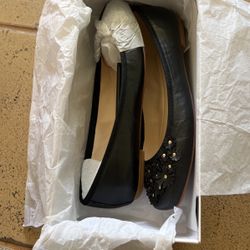 Black Flats Size 9.5 Womens Floral Detail 