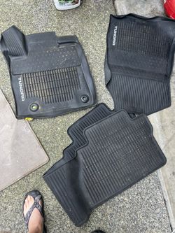 2018 Tundra Rubber Flor Mats 