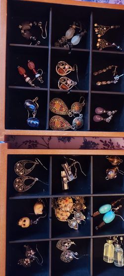 Womens Jewelry-Rings, Necklaces, Earrings, Bracelets