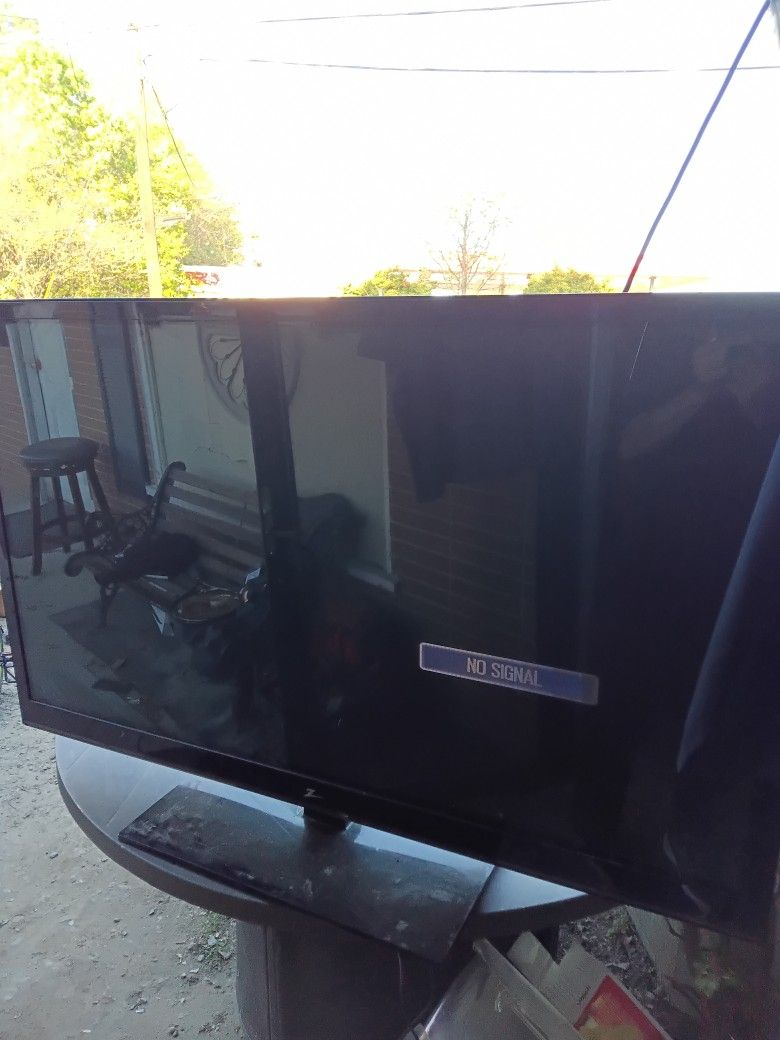 Zenith 50 Inche TV
