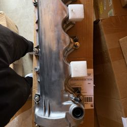 Valve Cover w/ Gasket Right Passenger Side For 2004-2014 Ford Lincoln 4.6L 5.4L