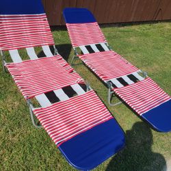 Set Of 2 Folding Beach Lounger