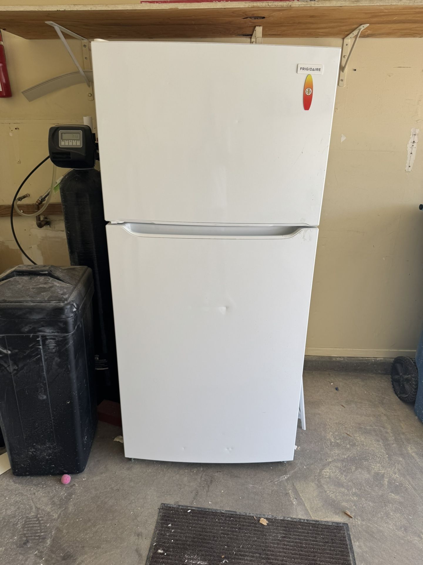 Refrigerator/ Freezer