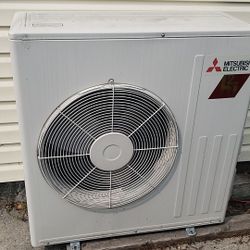 Mitsubishi Hyper heat and ac unit 21000btu