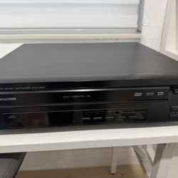 YAMAHA Natural Sound DVD-CD Player DVD-C900. Tested! Great condition! No Remote